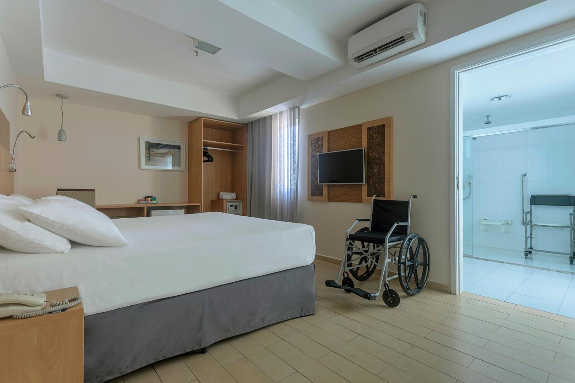 Mercure Pajuçara 4*